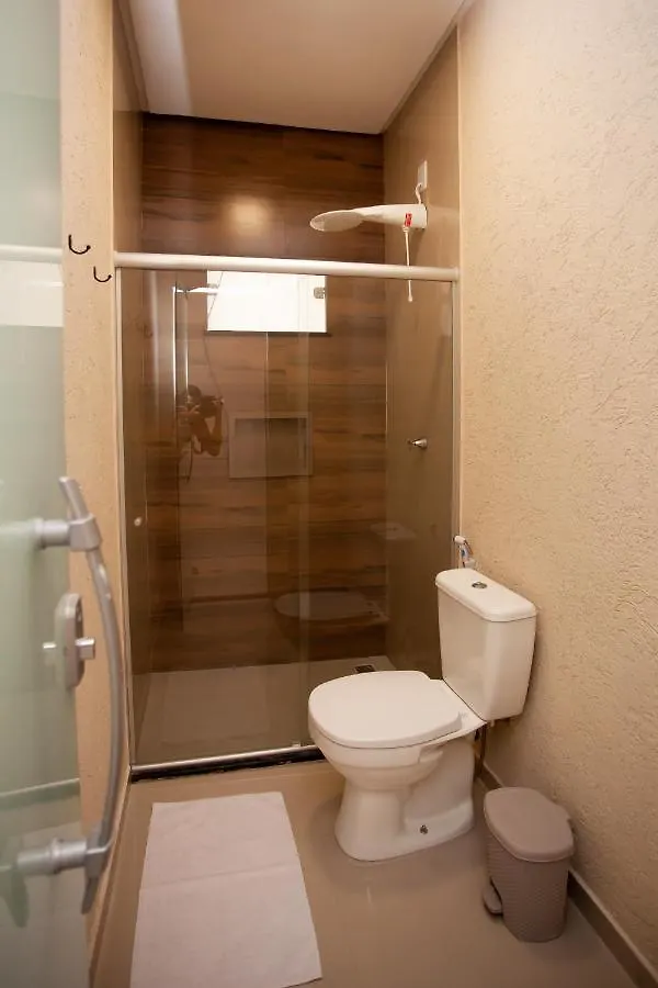 Guest house Kalug - Flats Com Wi-Fi 350Mbps A 5Min Da Praia Do Parracho Porto Seguro